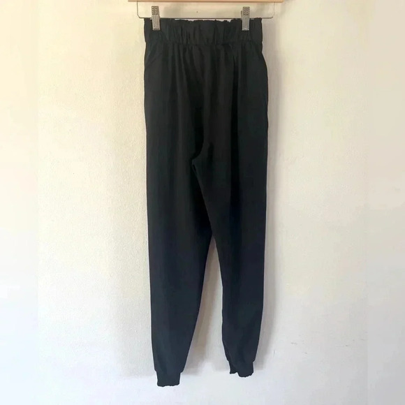Lululemon Keep Moving Black Jogger High-Rise Athletic Pant Size 2 - Picture 8 of 11